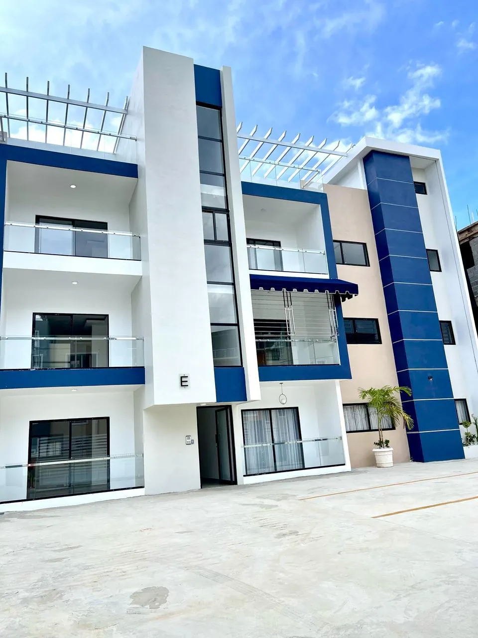 0c6b3e96-c34b-4ce2-b155-fb9efbce8a30_resultado Apartamento primer nivel amueblado para vivienda propia o inversion Airbnb