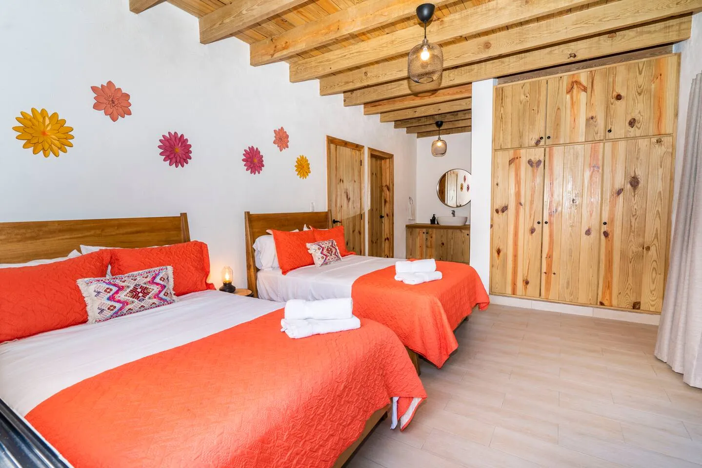 Hermosa villa vacacional en proyecto cerrada en Jarabacoa