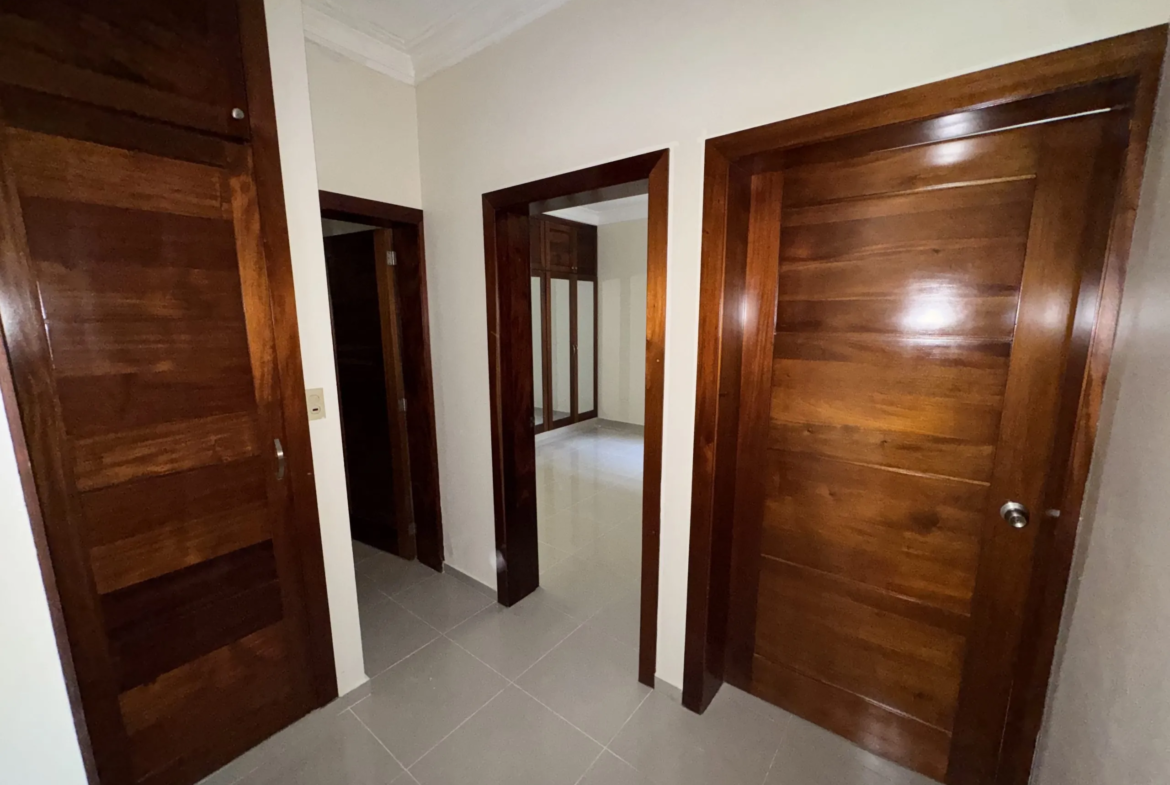 Apartamento primer nivel en Paseo del Río