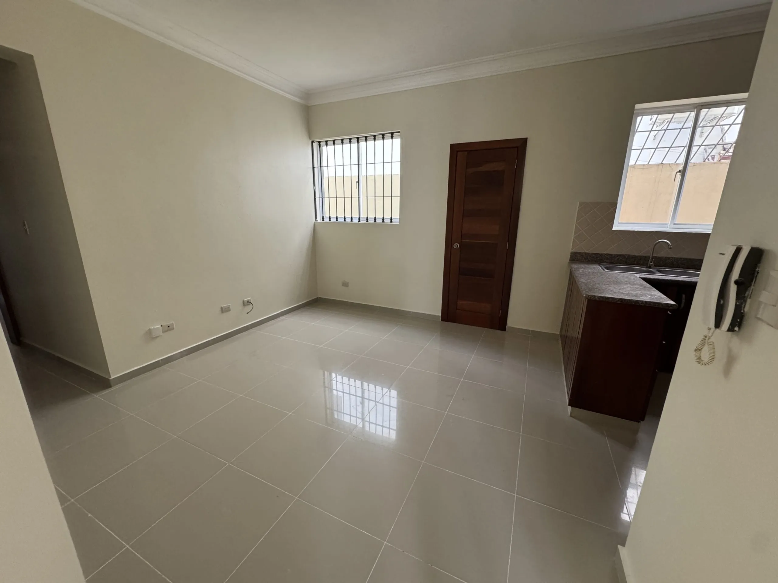 52678036-e88a-4c19-84f9-dda15e5499dd_resultado Apartamento primer nivel en Paseo del Río