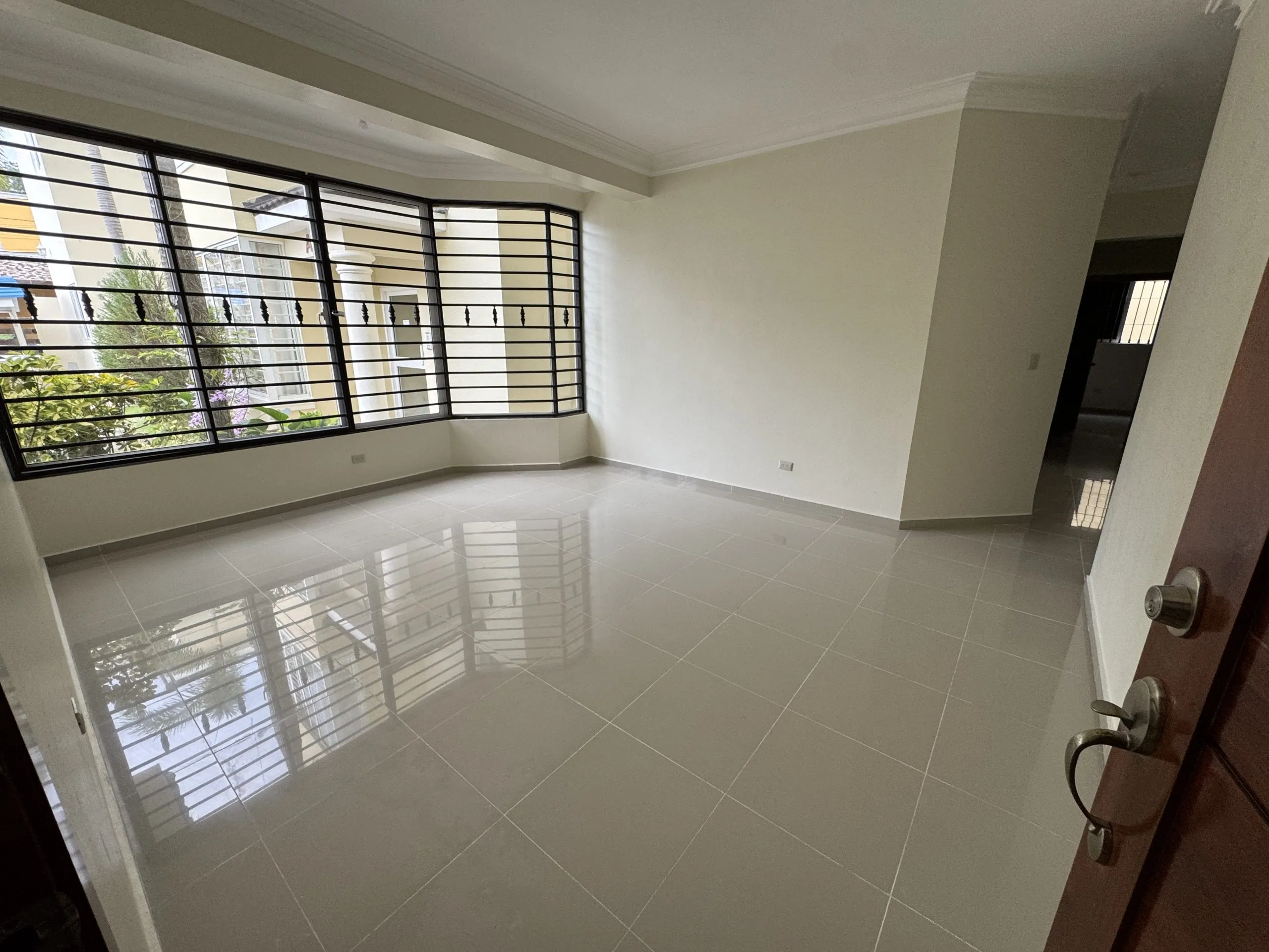 6488f3c2-f59c-4322-967f-8d059a10f9ce_resultado Apartamento primer nivel en Paseo del Río