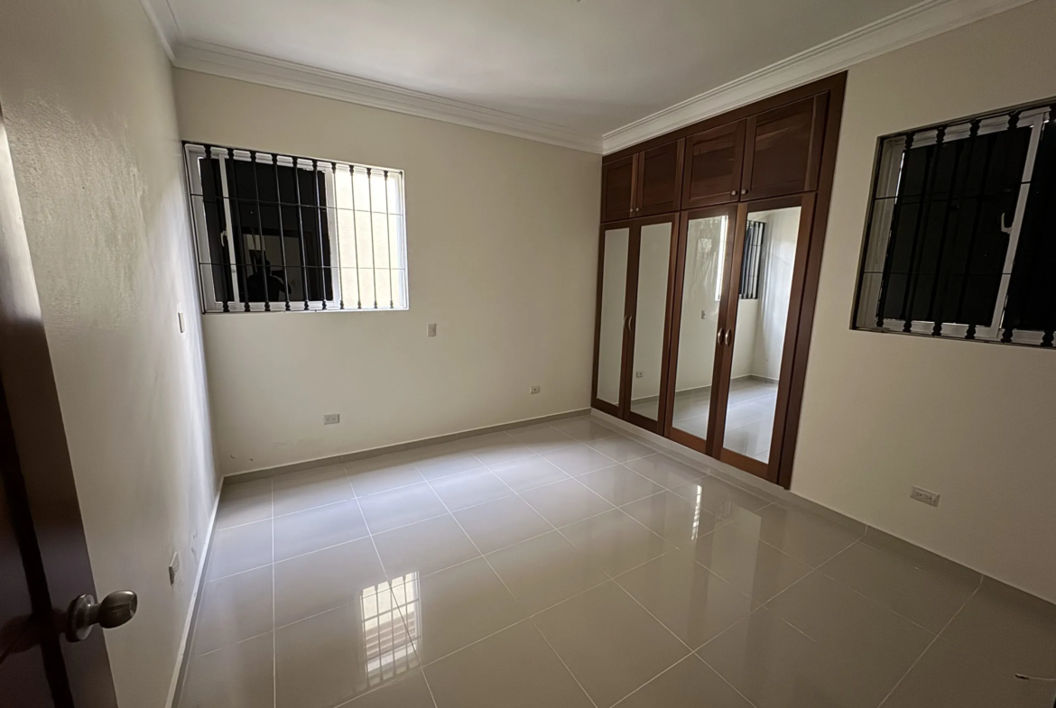 Apartamento primer nivel en Paseo del Río