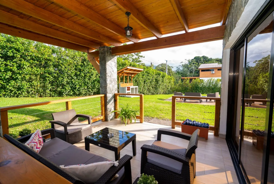 Hermosa villa vacacional en proyecto cerrada en Jarabacoa