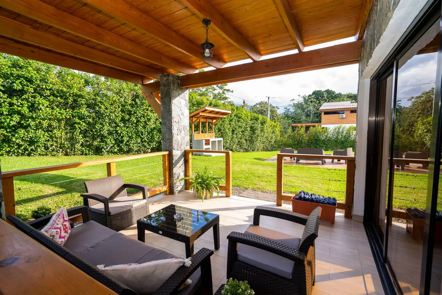 Hermosa villa vacacional en proyecto cerrada en Jarabacoa