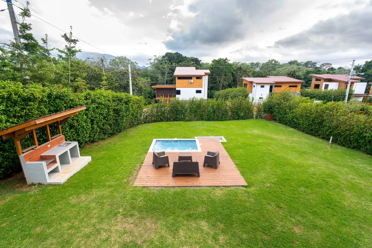 Hermosa villa vacacional en proyecto cerrada en Jarabacoa
