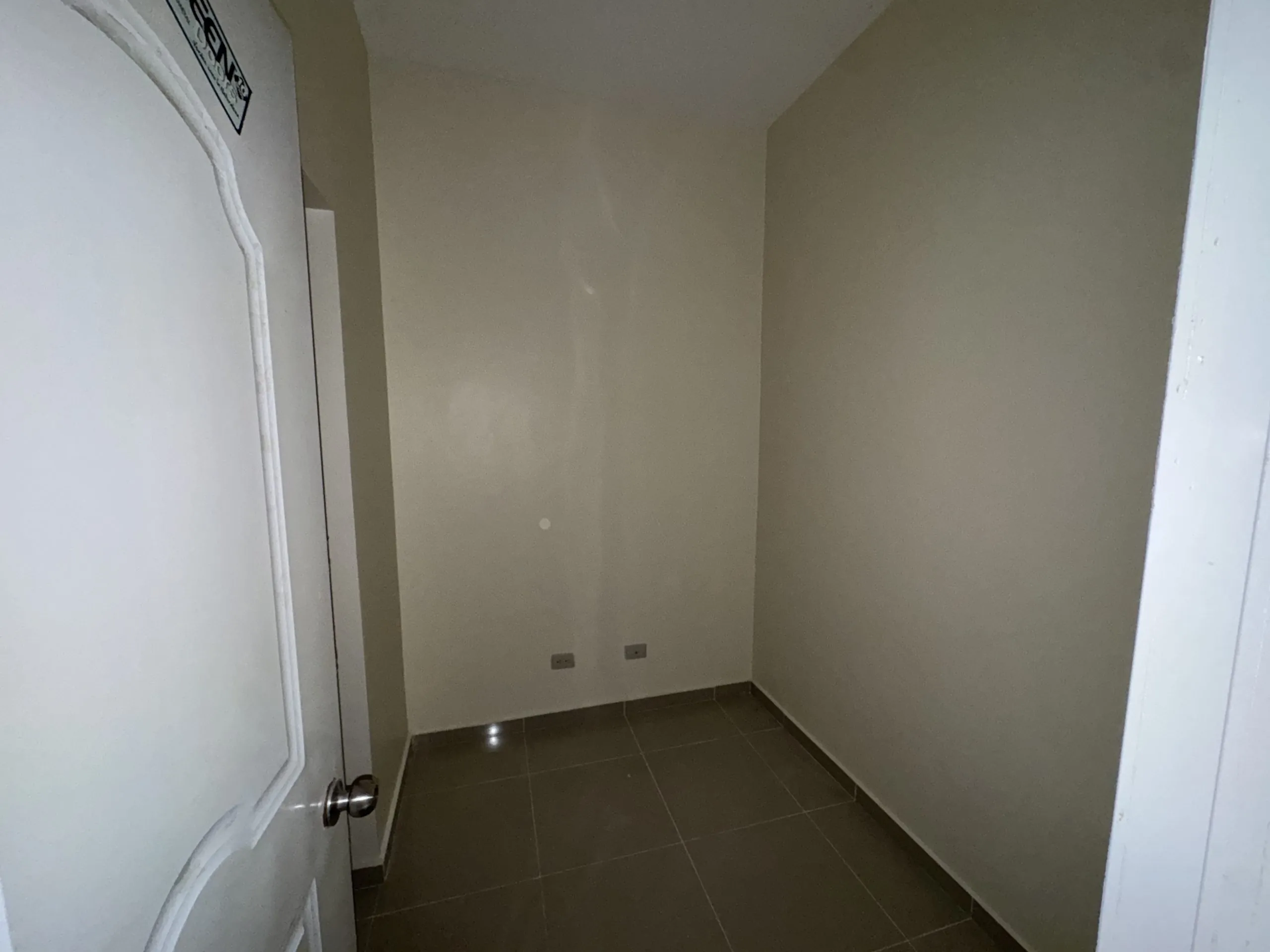 7f141e44-c57c-4203-8671-c8328a0457bb_resultado Apartamento primer nivel en Paseo del Río