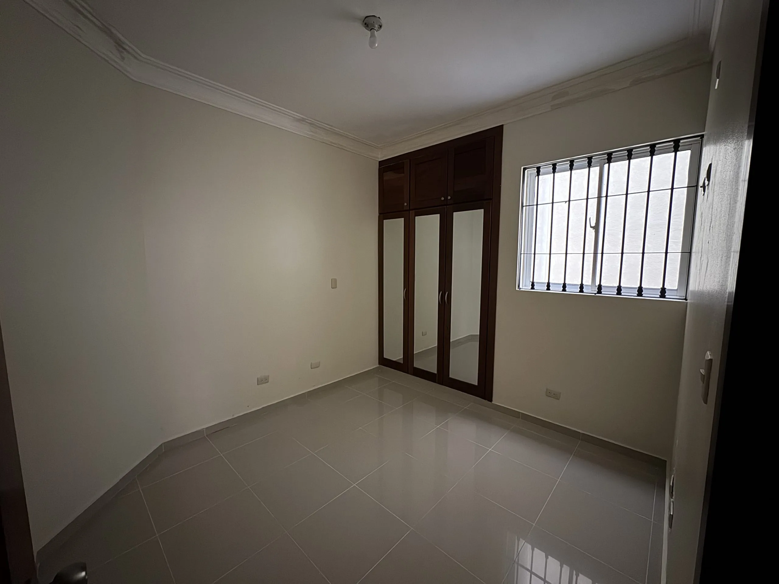 7f6ba7b1-e2be-422e-b856-502929f8cfdf_resultado Apartamento primer nivel en Paseo del Río