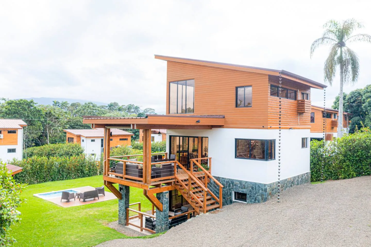 Hermosa villa vacacional en proyecto cerrada en Jarabacoa