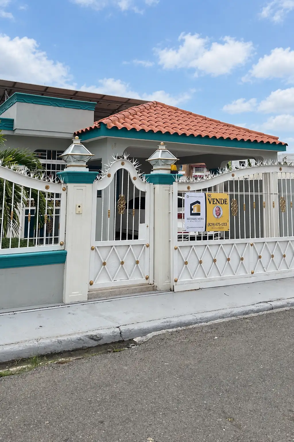 Cómoda casa de 1 nivel con paneles solares y climatización