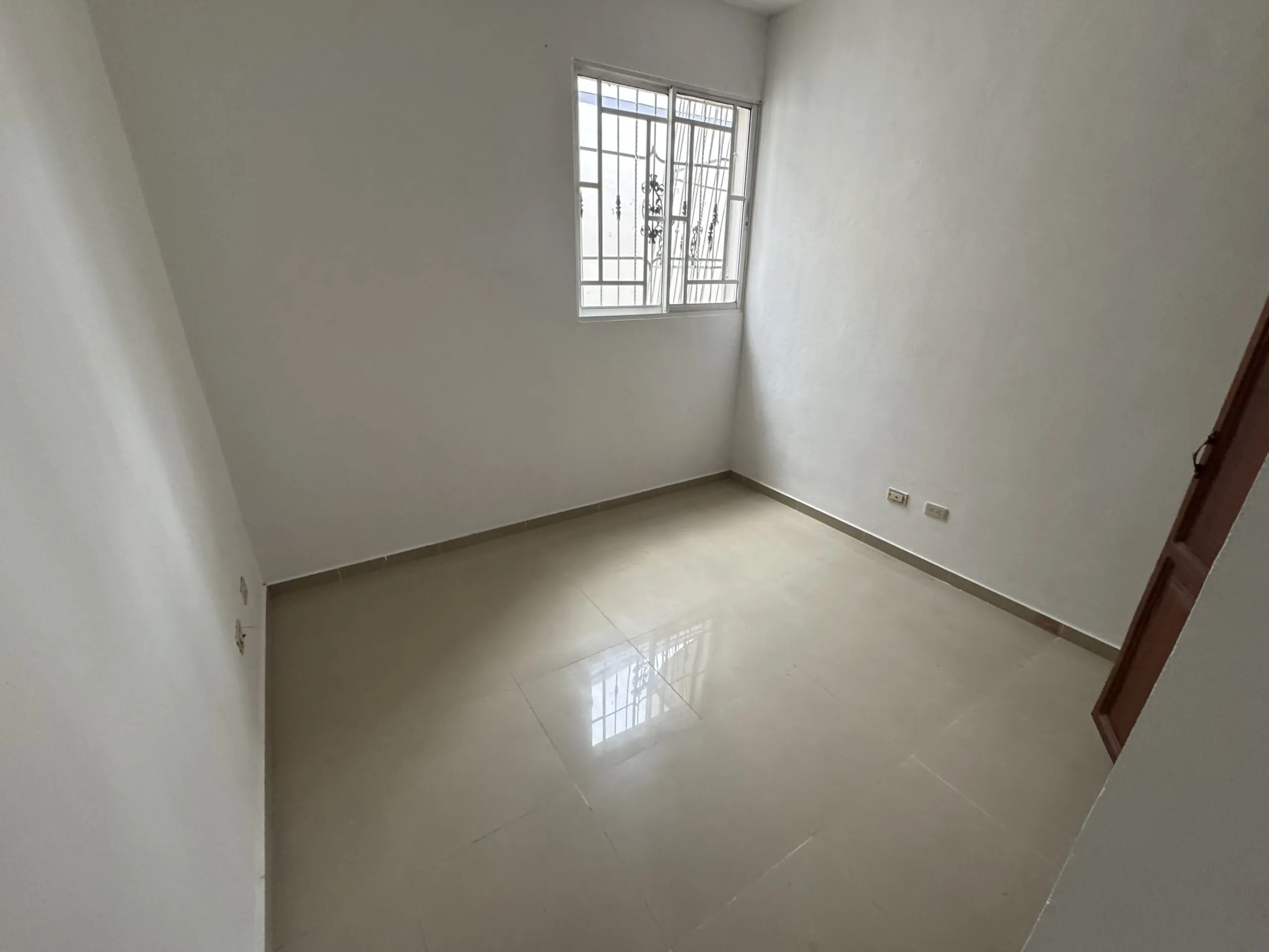 Apartamento 3er nivel construido en block