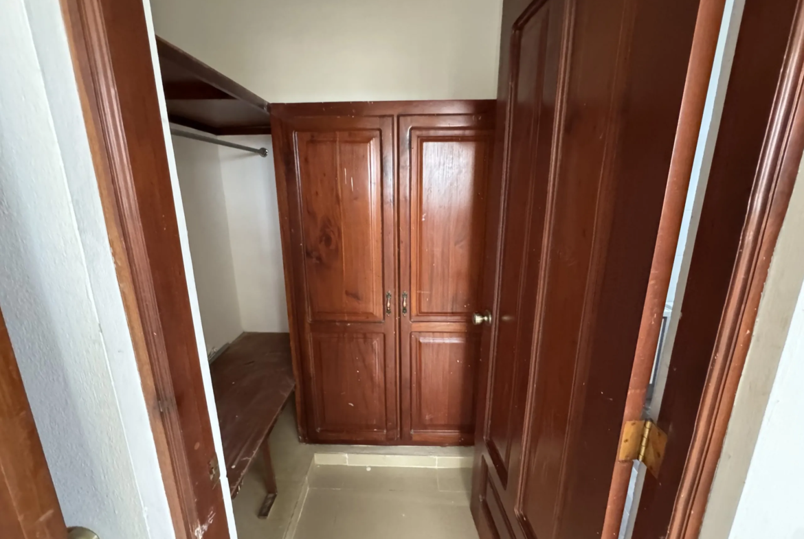 Apartamento 3er nivel construido en block