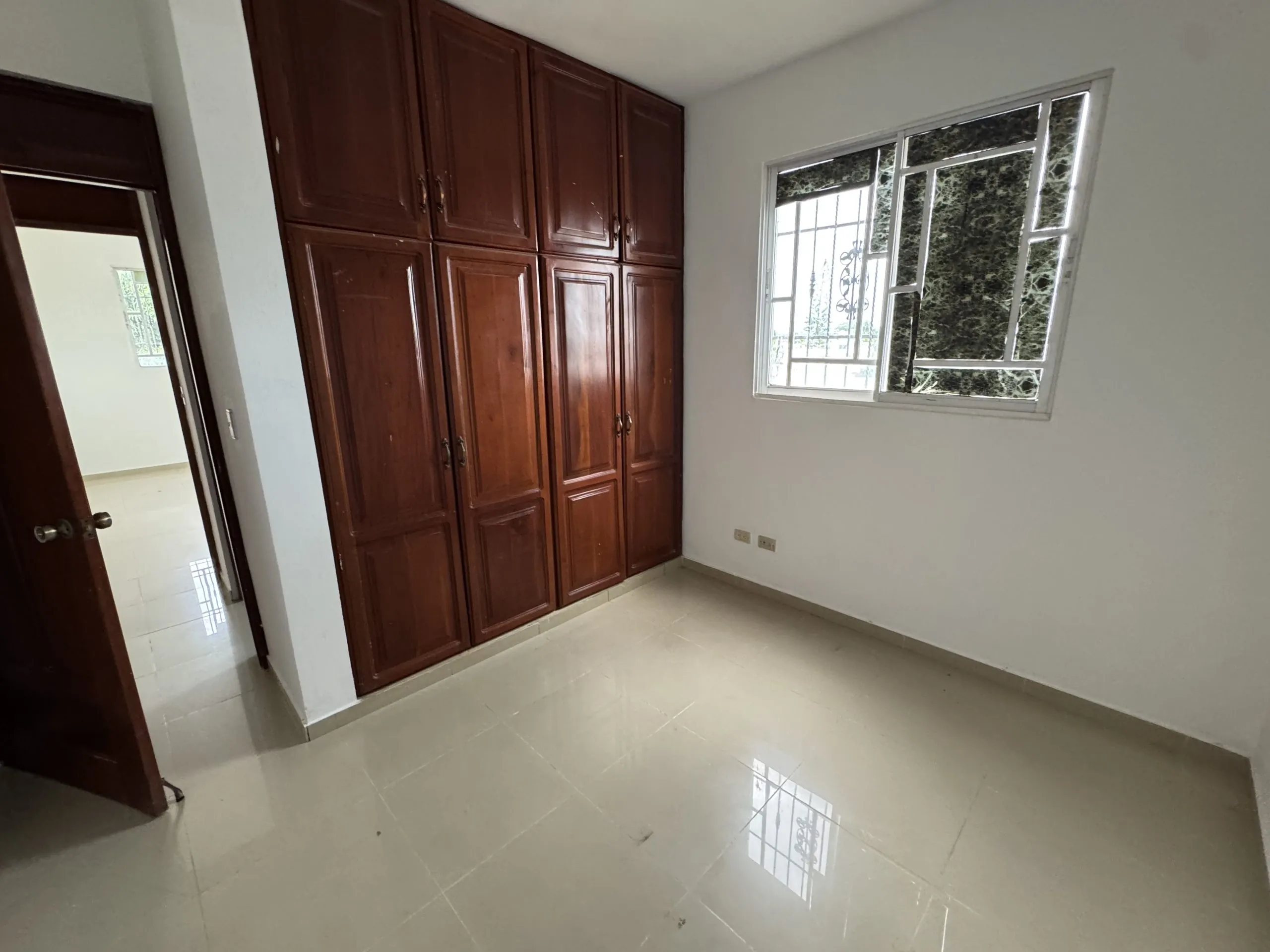 Apartamento 3er nivel construido en block