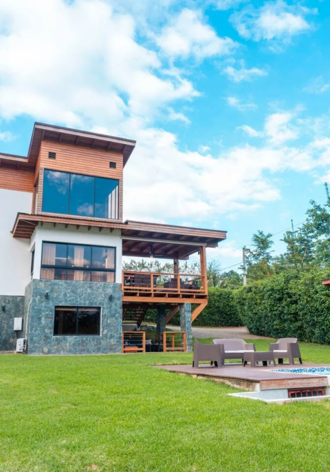 Hermosa villa vacacional en proyecto cerrada en Jarabacoa