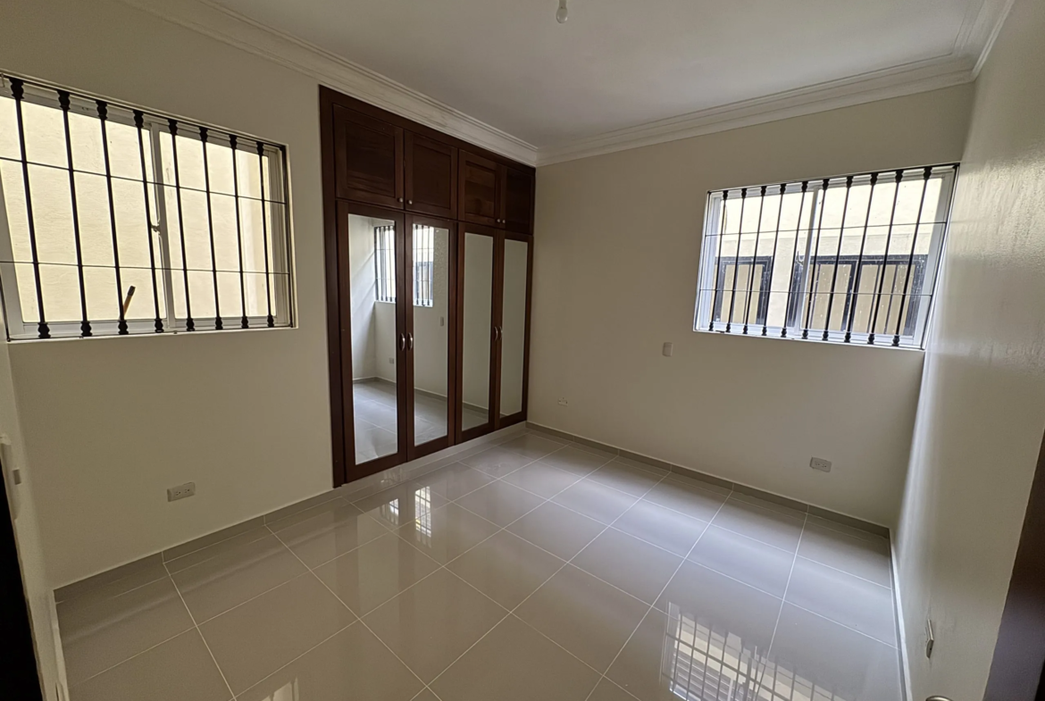 Apartamento primer nivel en Paseo del Río