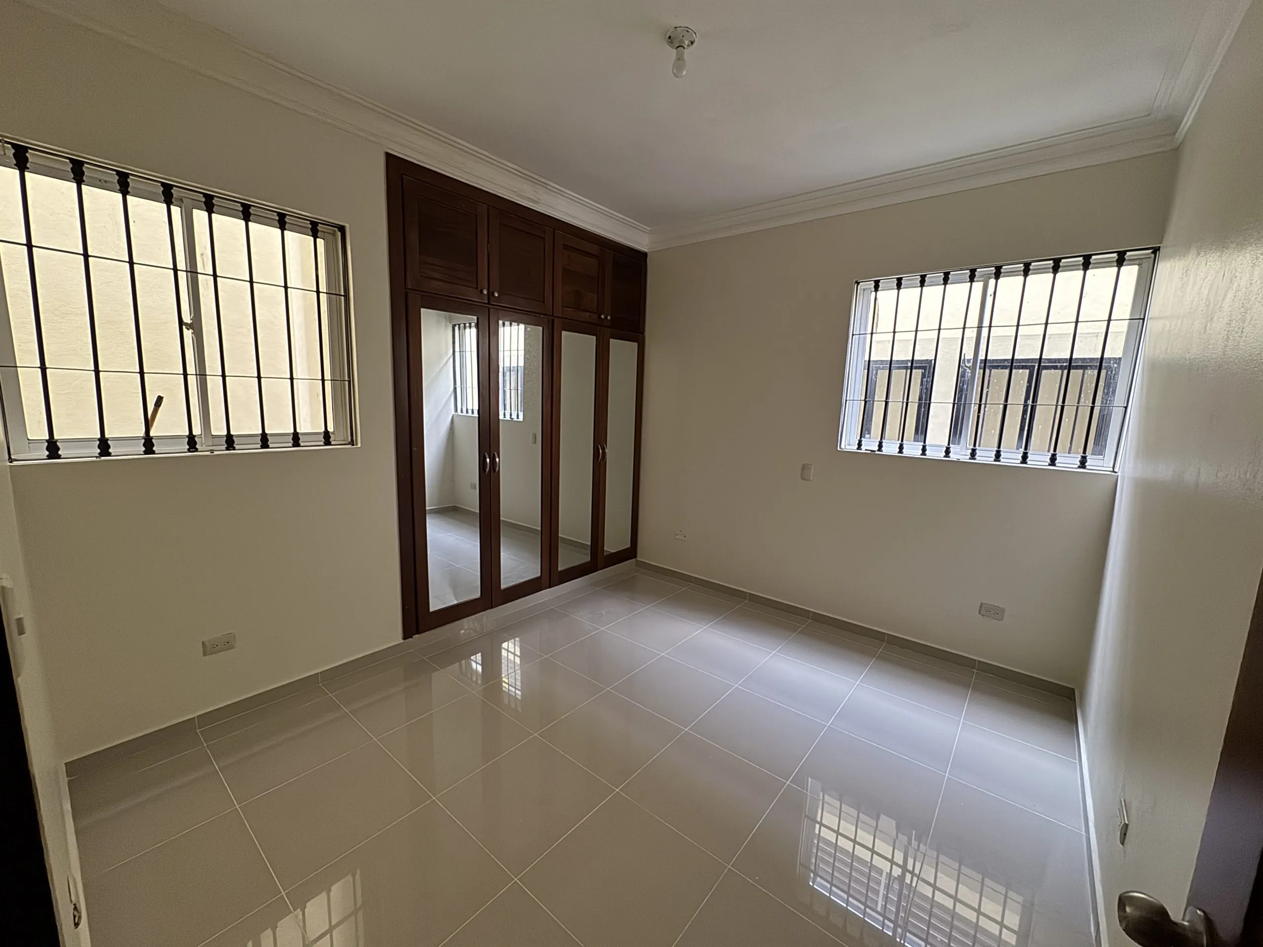 f25a2f98-fd67-4609-ab25-e430b1f15c9f_resultado Apartamento primer nivel en Paseo del Río
