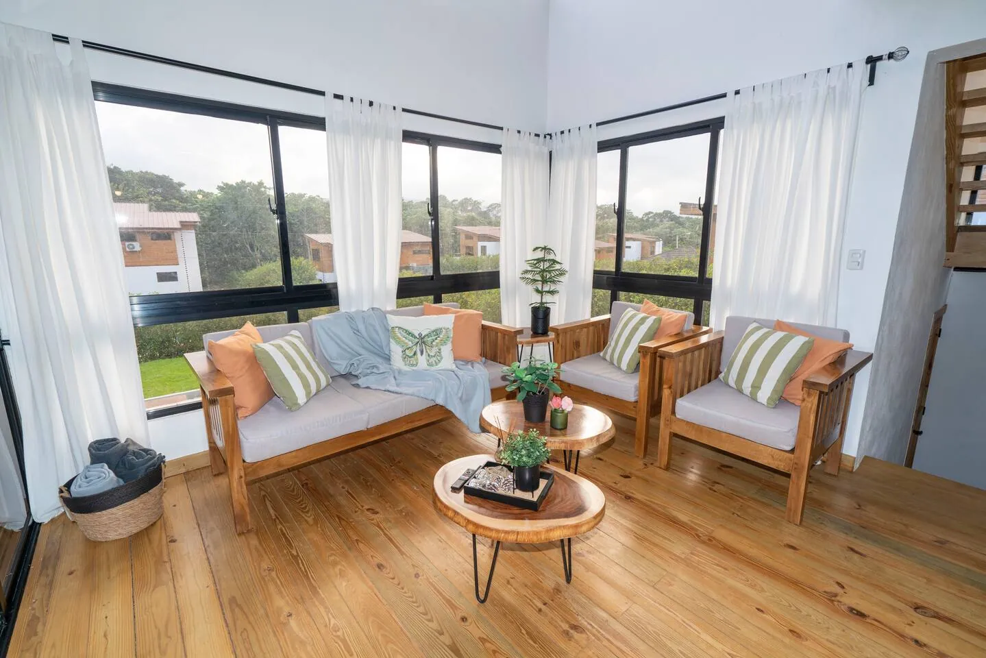 Hermosa villa vacacional en proyecto cerrada en Jarabacoa