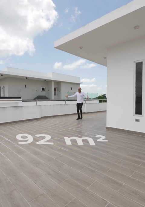 Gran penthouse con terraza de 92 m² y parqueos techados
