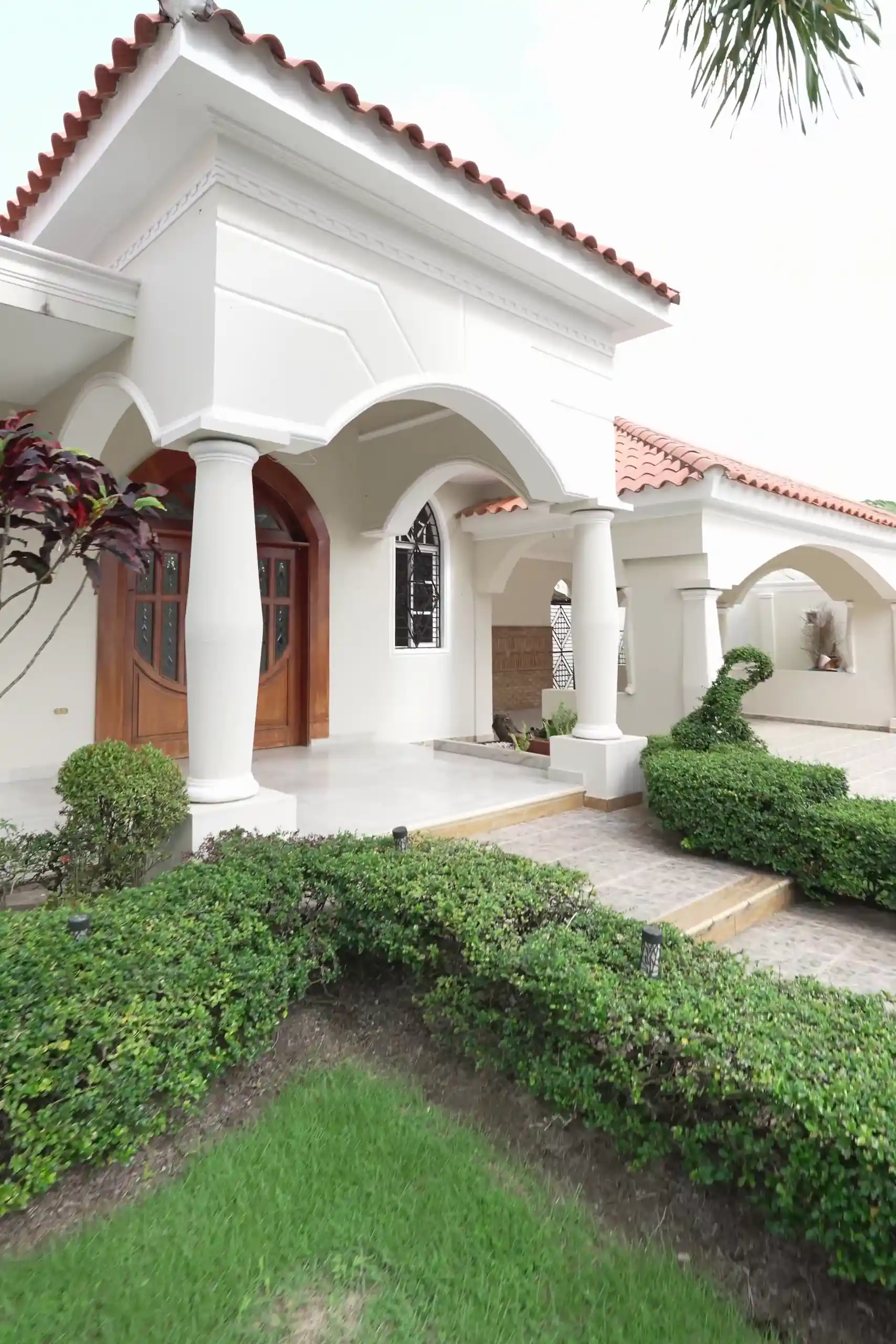 Amplia casa con ubicación exclusiva con 791 m² de terreno