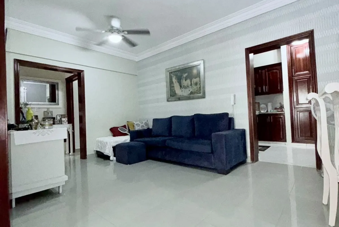 Apartamento 2do nivel amplio con excelente precio