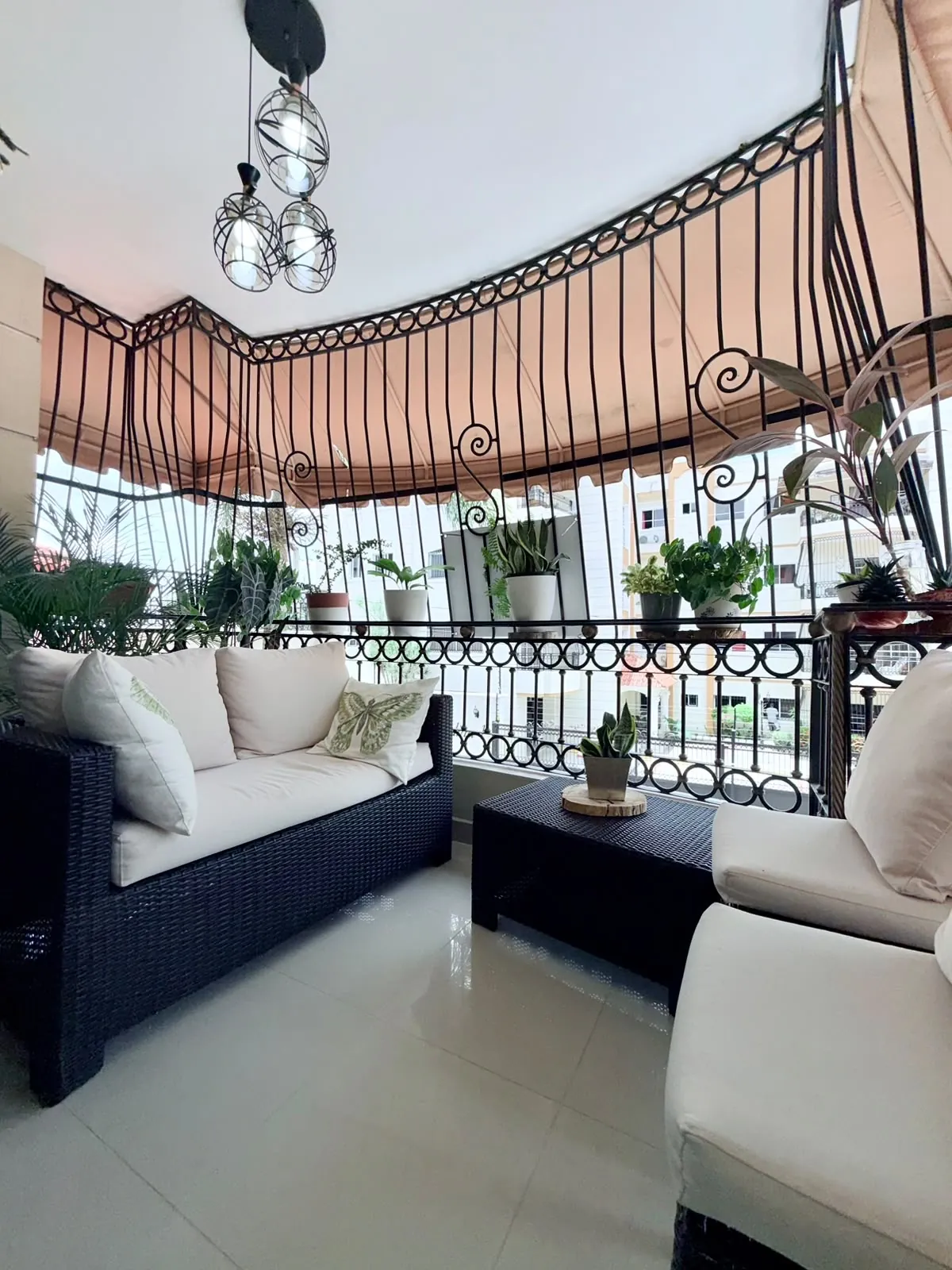 Apartamento 2do nivel amplio con excelente precio