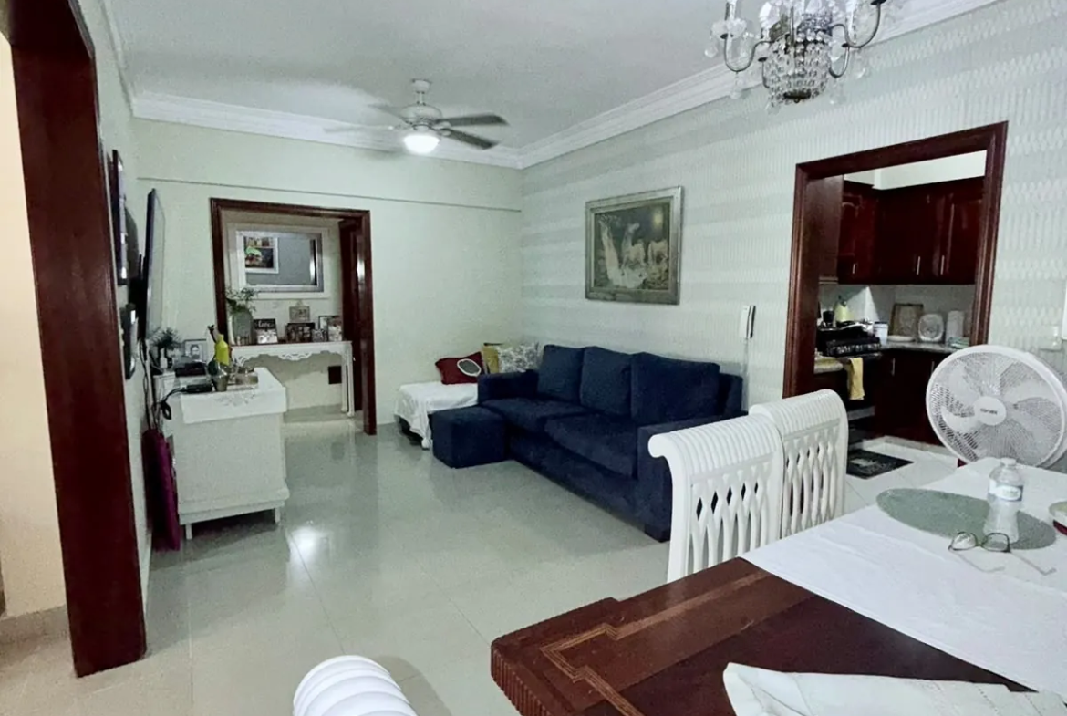 Apartamento 2do nivel amplio con excelente precio