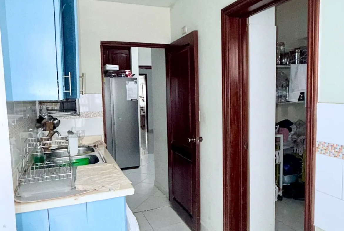 Apartamento 2do nivel amplio con excelente precio