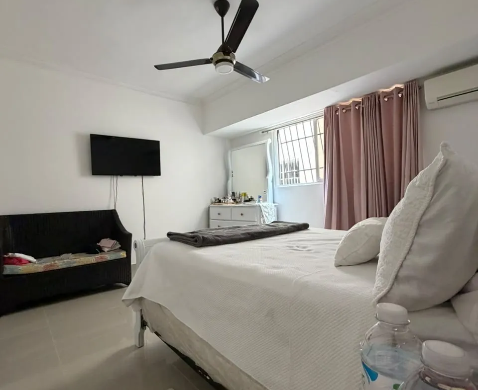 Apartamento 2do nivel amplio con excelente precio