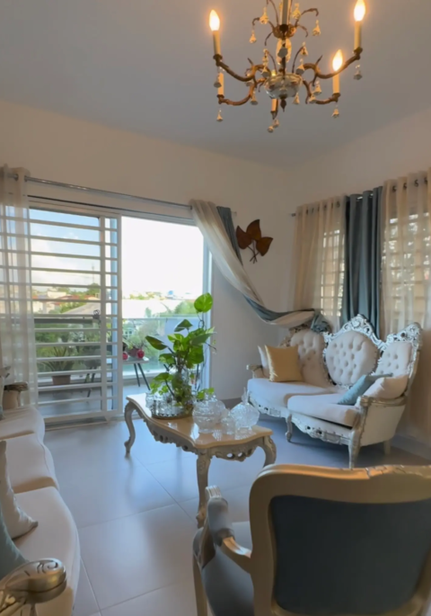 Fresco penthouse en urb. cerrada cerca del Jumbo