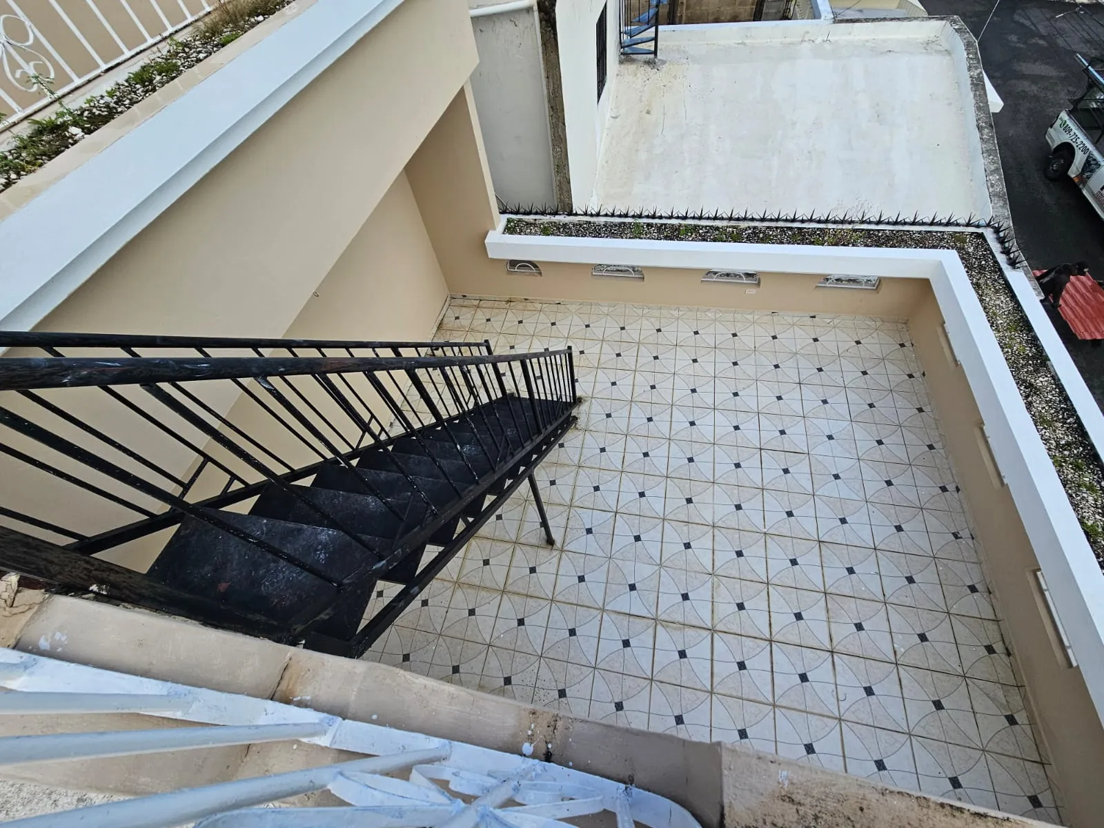 Casa muy amplia, cada hab. con su baño + terraza + kiosko