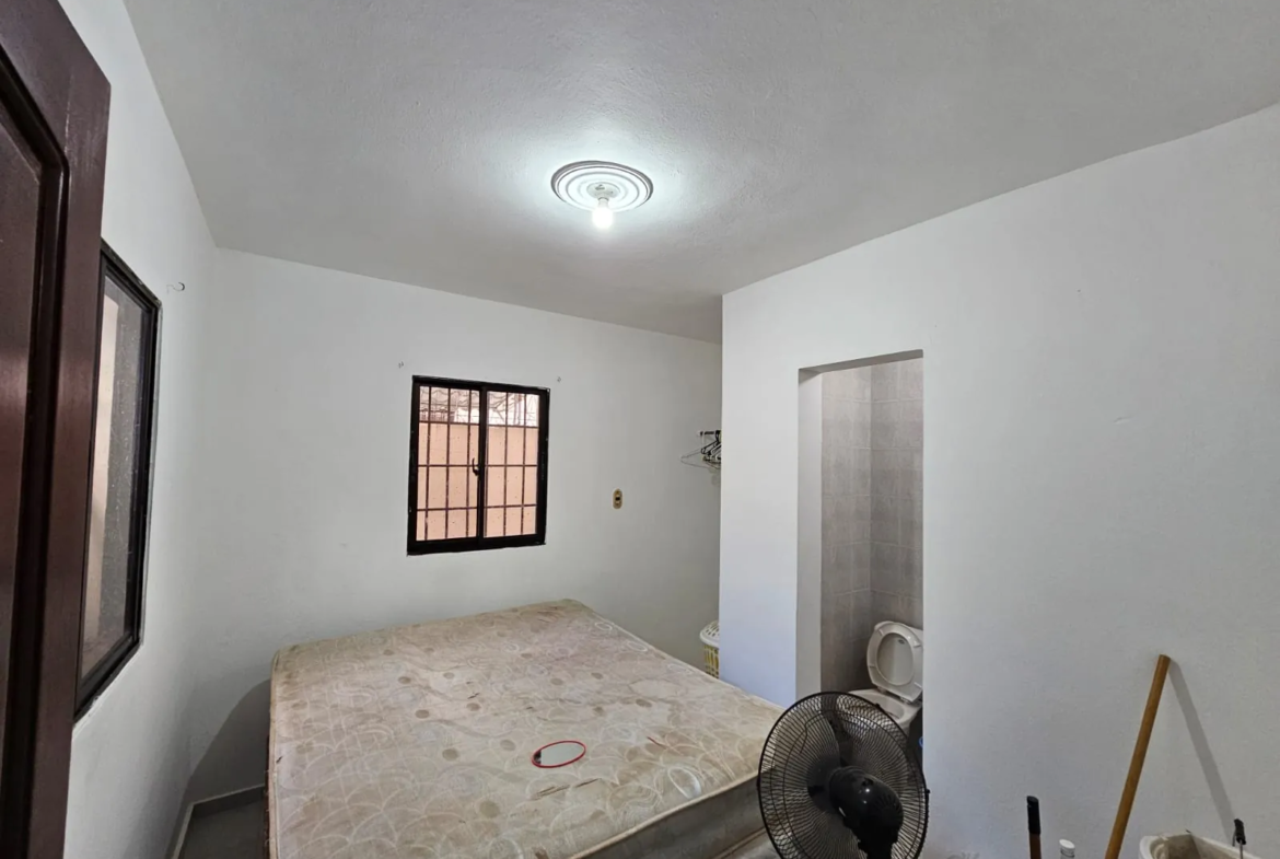 Casa muy amplia, cada hab. con su baño + terraza + kiosko
