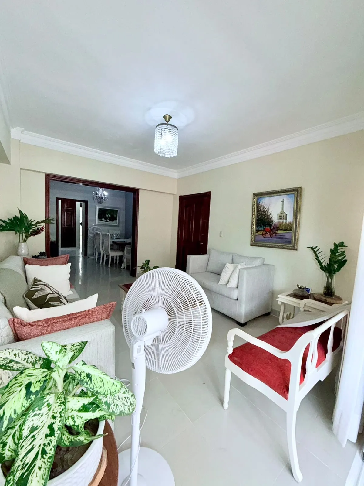 Apartamento 2do nivel amplio con excelente precio